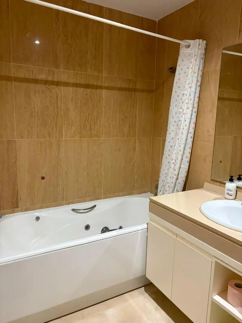 Badezimmer von Wohnung zur Miete in Motril mit Klimaanlage, Heizung und Möbliert