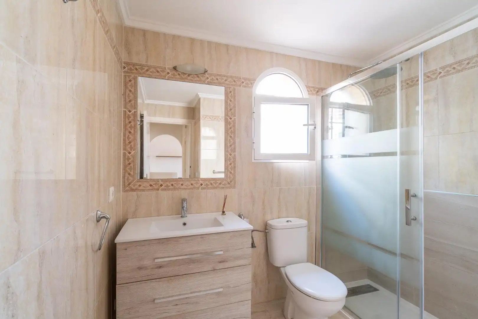 Bathroom of Apartments for sale in Orihuela
