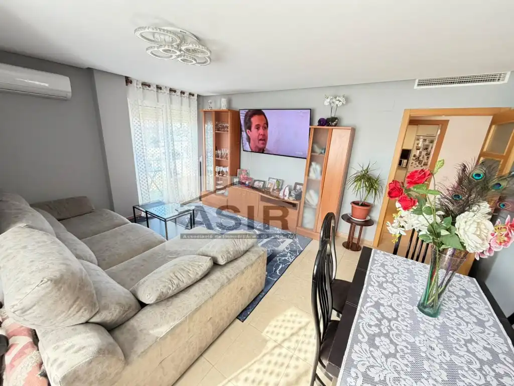 Wohnung mit Terrasse zum Verkauf in Calle Resalany, imagen 2