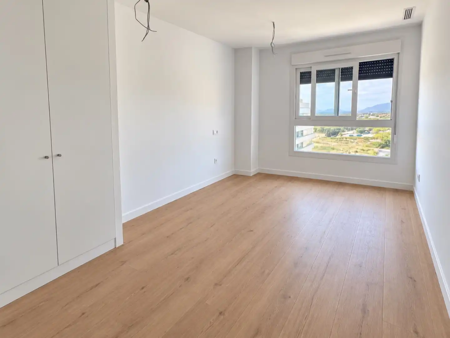 Habitación de Piso en venta en Elche / Elx con Aire acondicionado, Calefacción y Terraza
