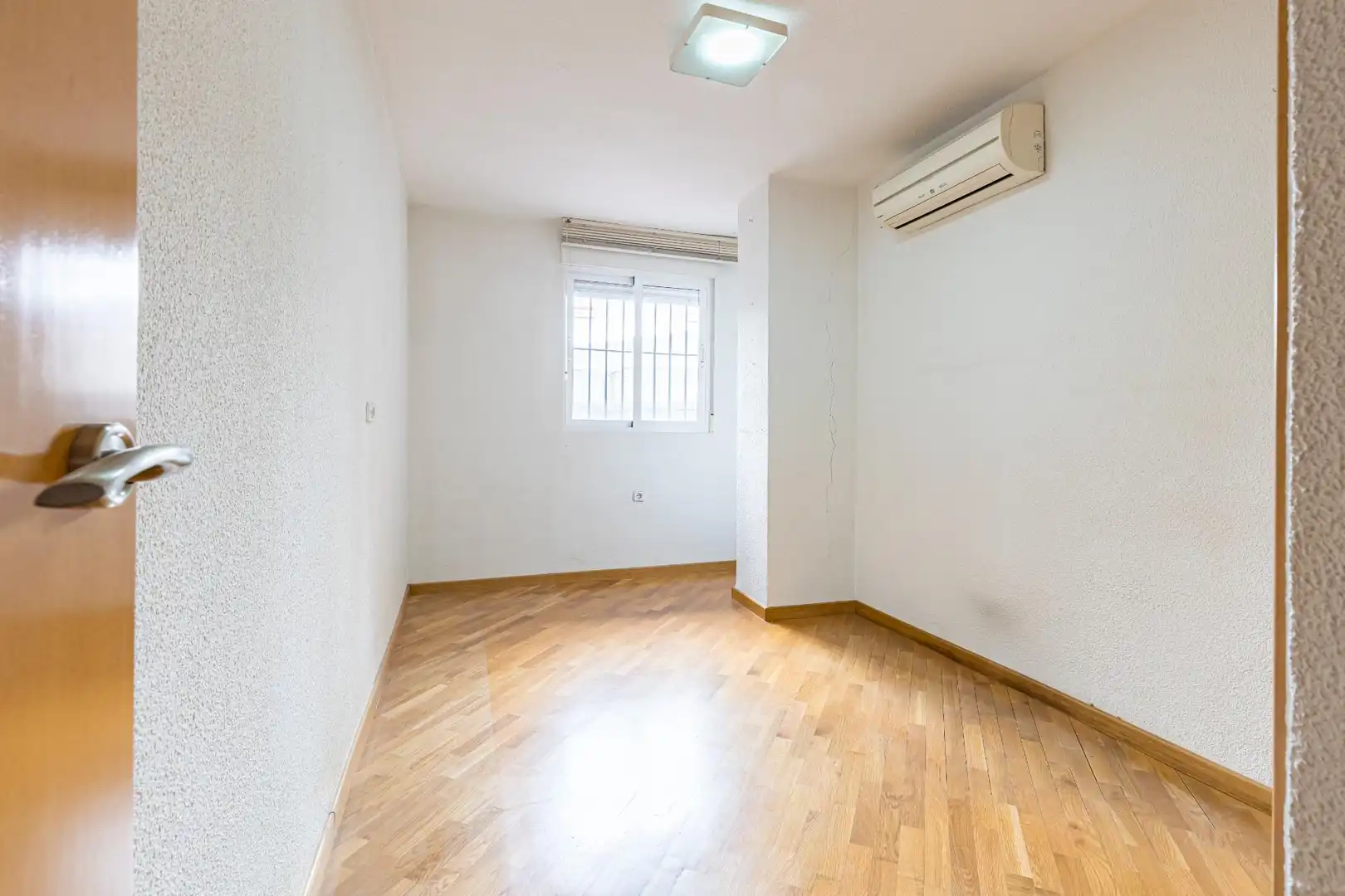 Flat with terrace for sale in Centro, imagen 9