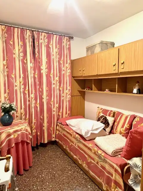 Bedroom of Flat for sale in Cerdanyola del Vallès  with Heating, Oven and Balcony