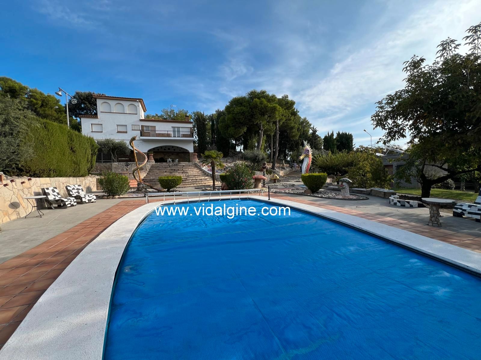 Garden of House or chalet for sale in La Sentiu de Sió  with Air Conditioner, Private garden and Swimming Pool