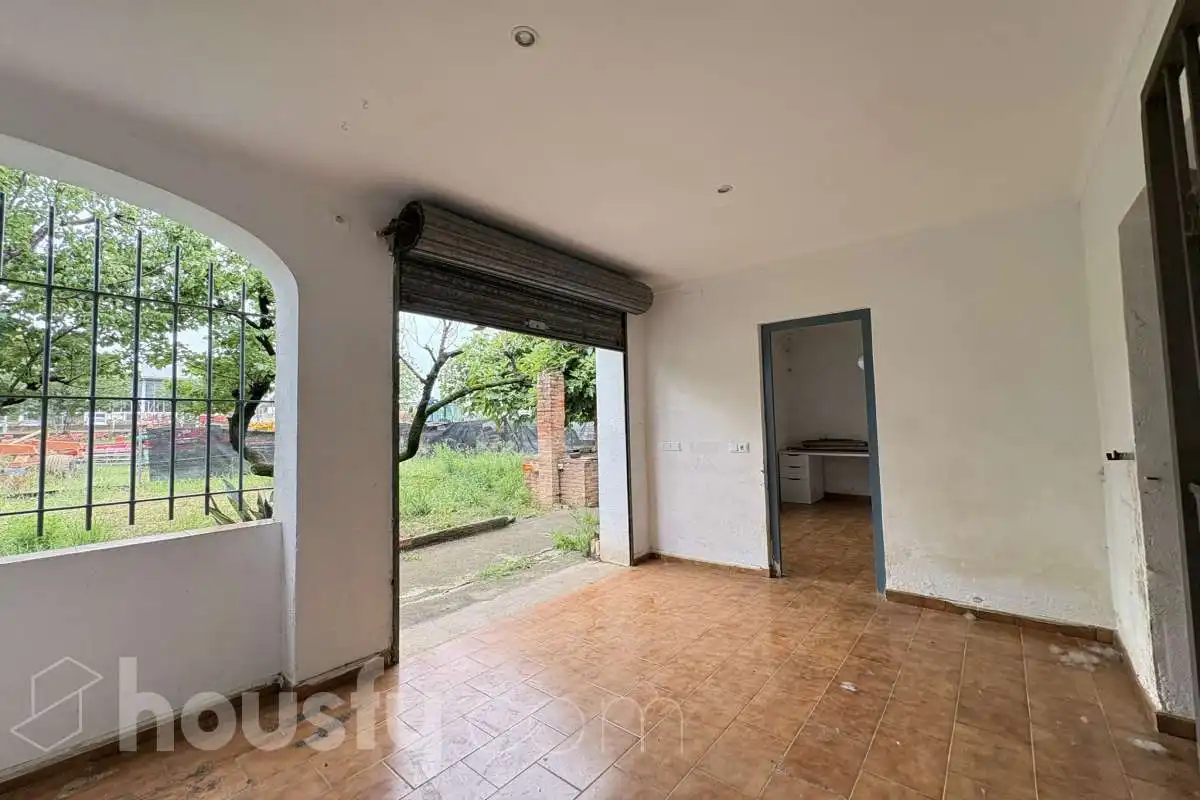 Houses for sale in Avenida Alt emporda, Bàscara