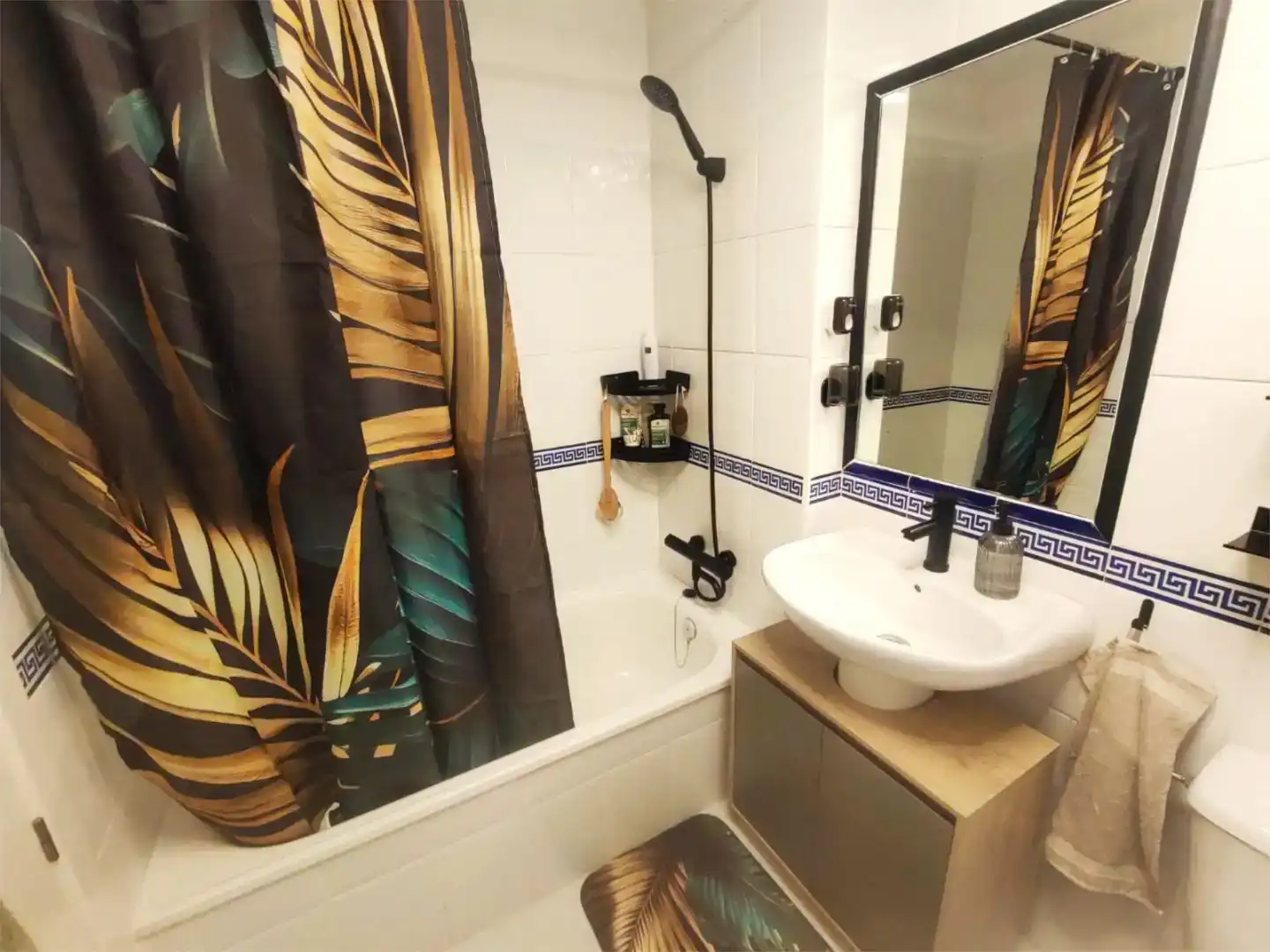 Bany de Apartament de lloguer en Mijas