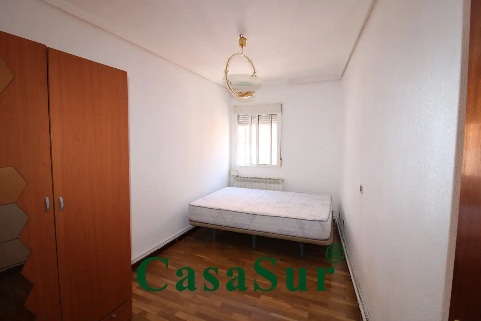 Bedroom of Apartments for sale in Valladolid  with Heating, Parquet flooring and Terrace