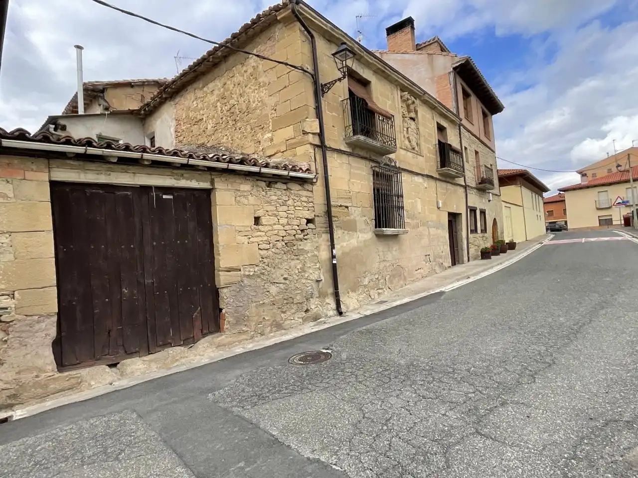 Vista exterior de Casa o chalet en venta en Villalobar de Rioja con Jardín privado, Amueblado y Balcón