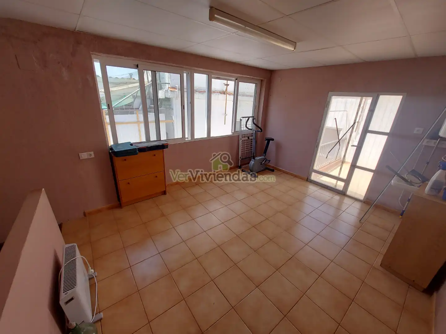 Planta baja en venta en Castellar del Vallès con Terraza, Horno y Internet