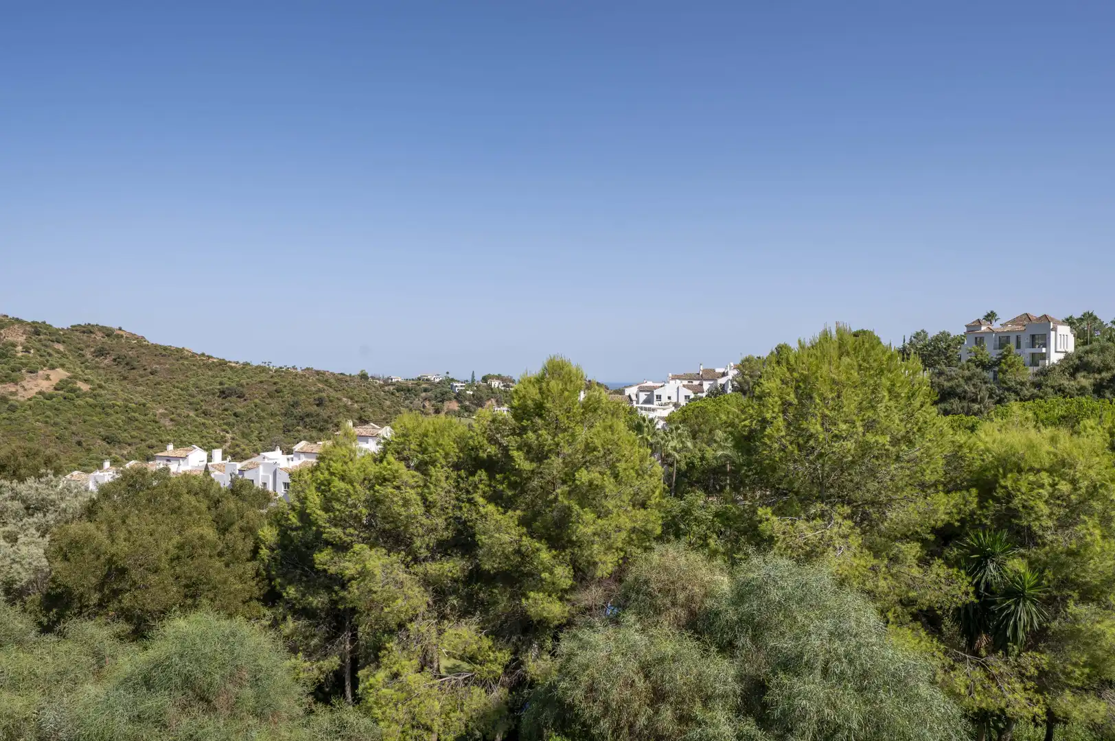 Exterior view of Apartments for sale in Benahavís  with Air Conditioner, Terrace and Storage room