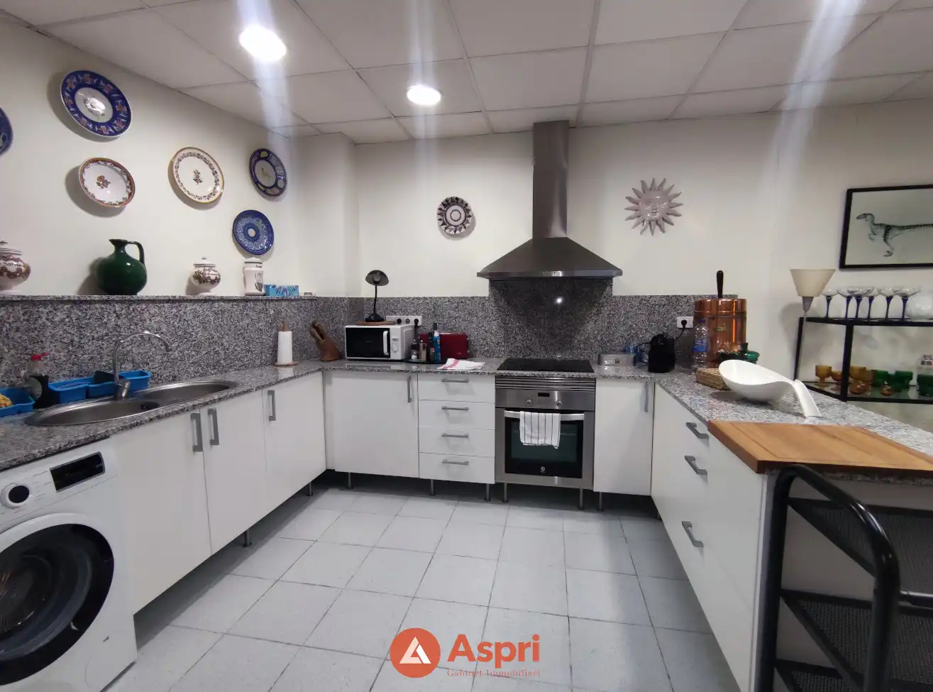 Cocina de Oficina en venta en Barcelona con Aire acondicionado, Calefacción y Amueblado