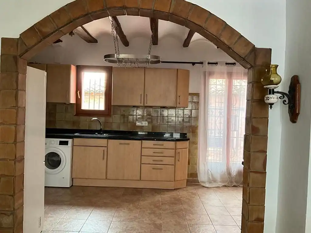 Cuina de Casa o xalet en venda en La Vall de Gallinera amb Calefacció