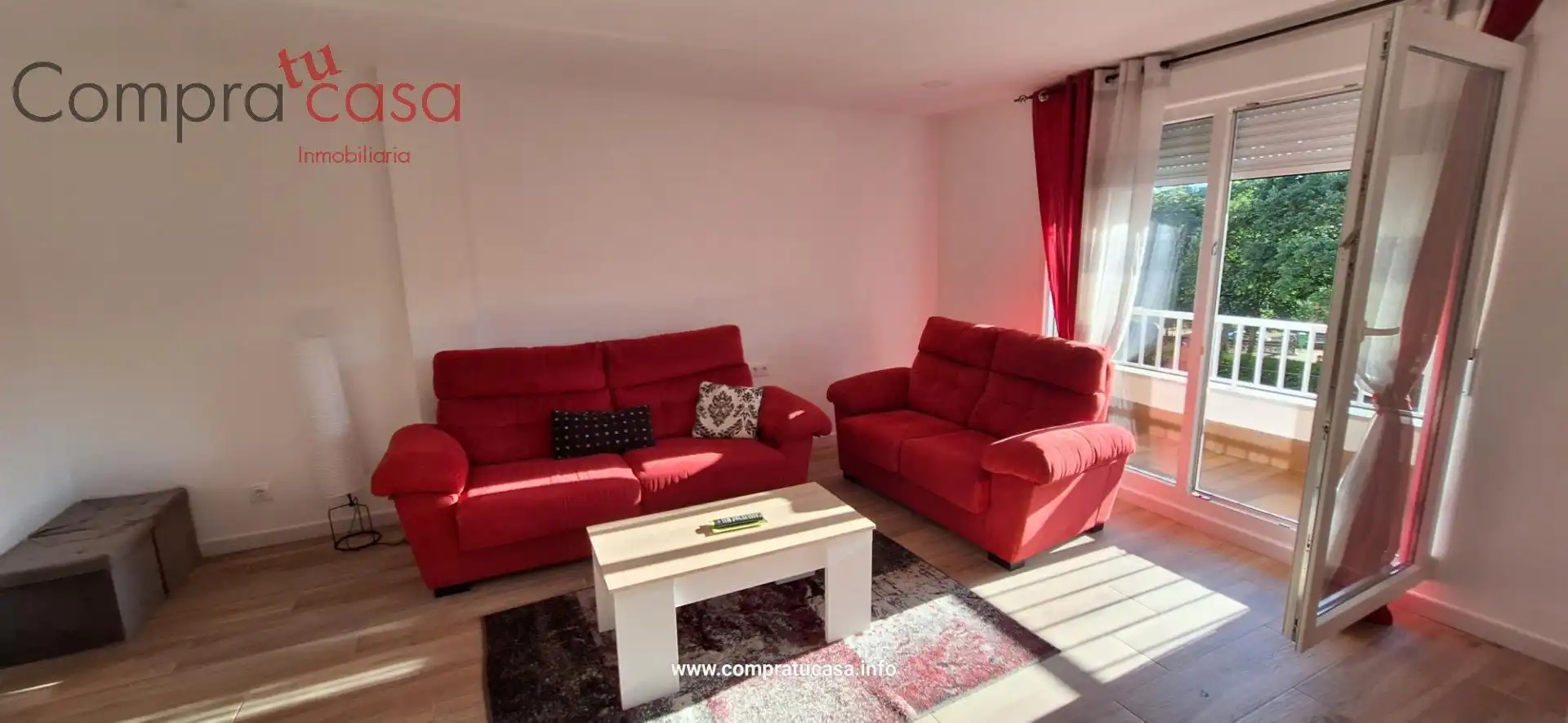 Sala d'estar de Pis de lloguer en Segovia amb Calefacció, Terrassa i Moblat