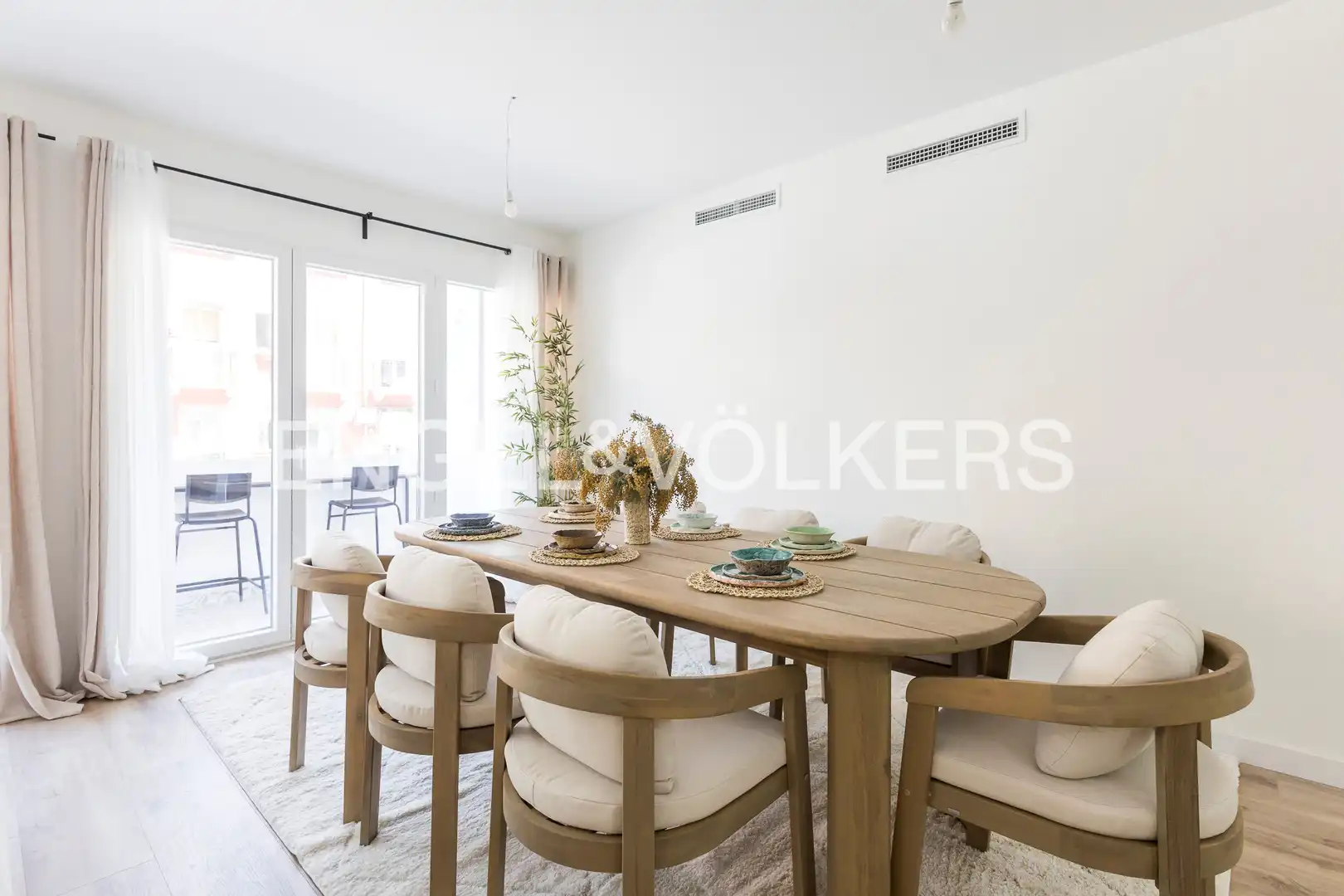 Dining room of Flat for sale in Madrid  with Air Conditioner, Heating and Parquet flooring