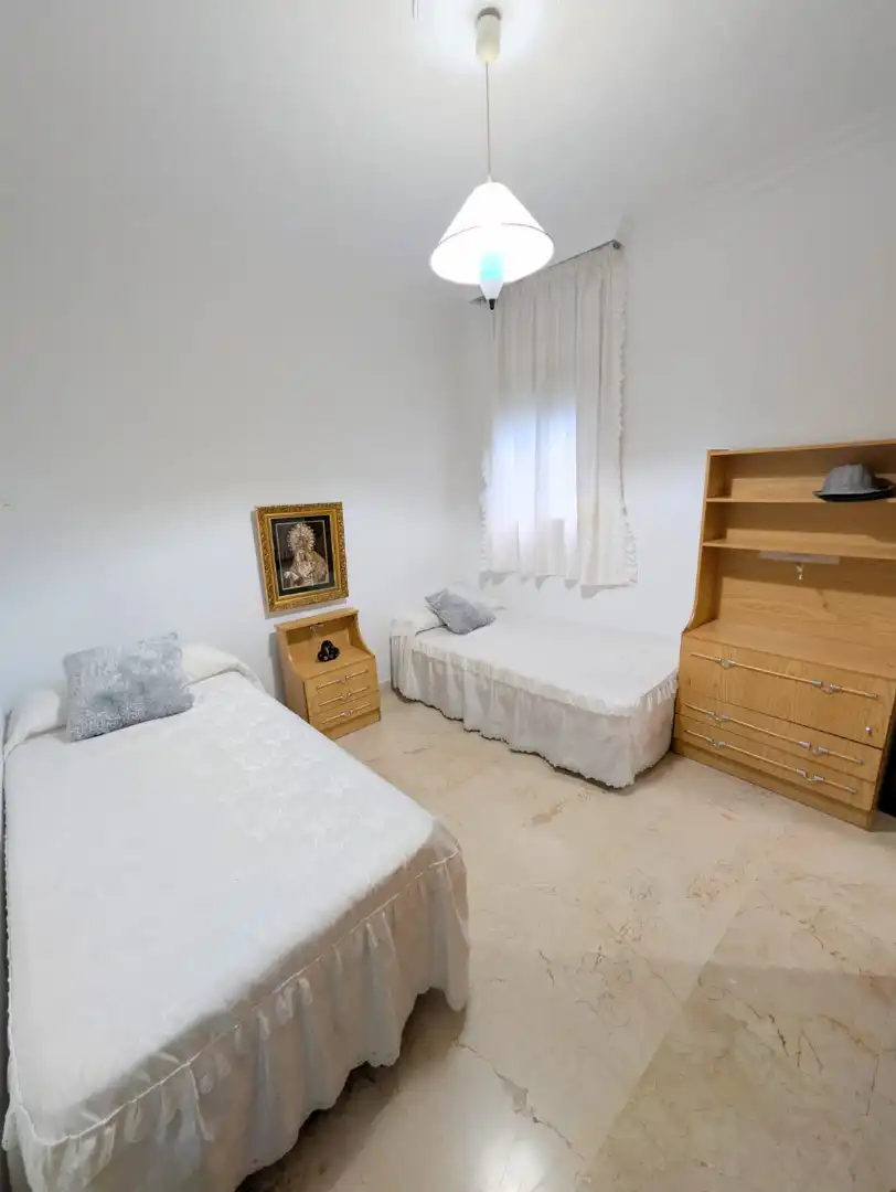 Dormitori de Casa o xalet en venda en Sevilla amb Terrassa i Traster