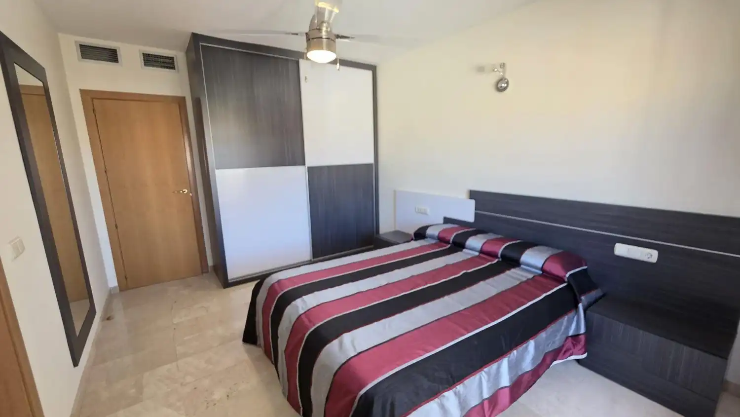 Flat with pool to rent in Residencial Triana - Barrio Alto, imagen 12