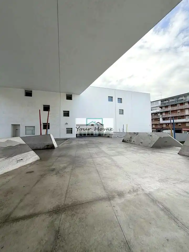 Exterior view of Duplexes for rent in Torrejón de Ardoz  with Air Conditioner, Furnished and Community pool
