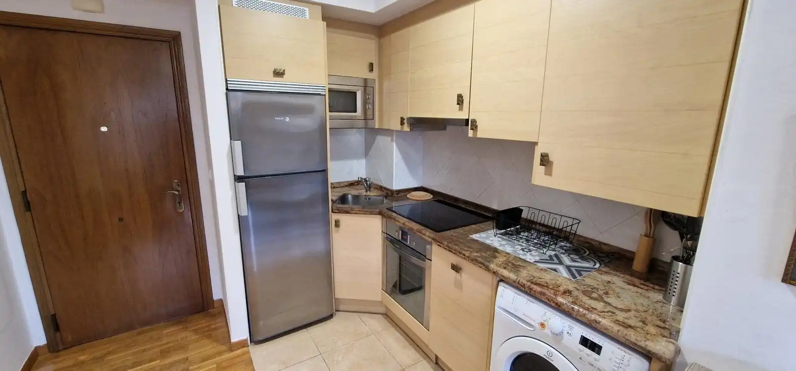 Cuina de Pis de lloguer en Gijón  amb Calefacció, Parquet i Moblat