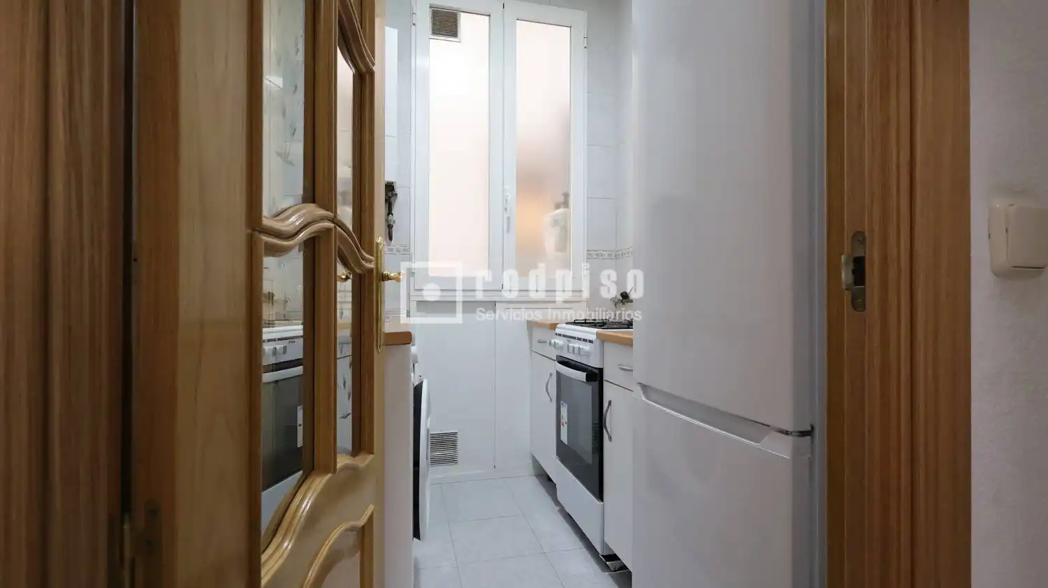 Cocina de Piso de alquiler en Madrid con Calefacción y Amueblado
