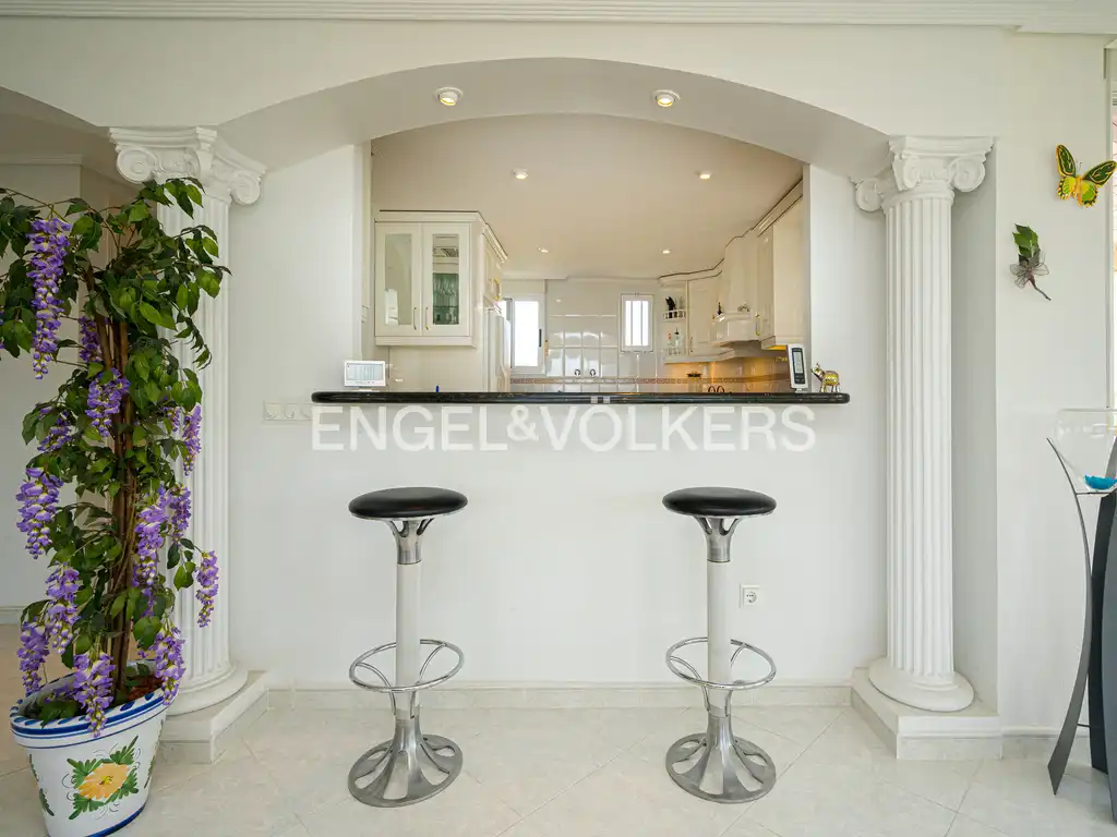 Penthouse with pool for sale in La Cala de Villajoyosa, imagen 4