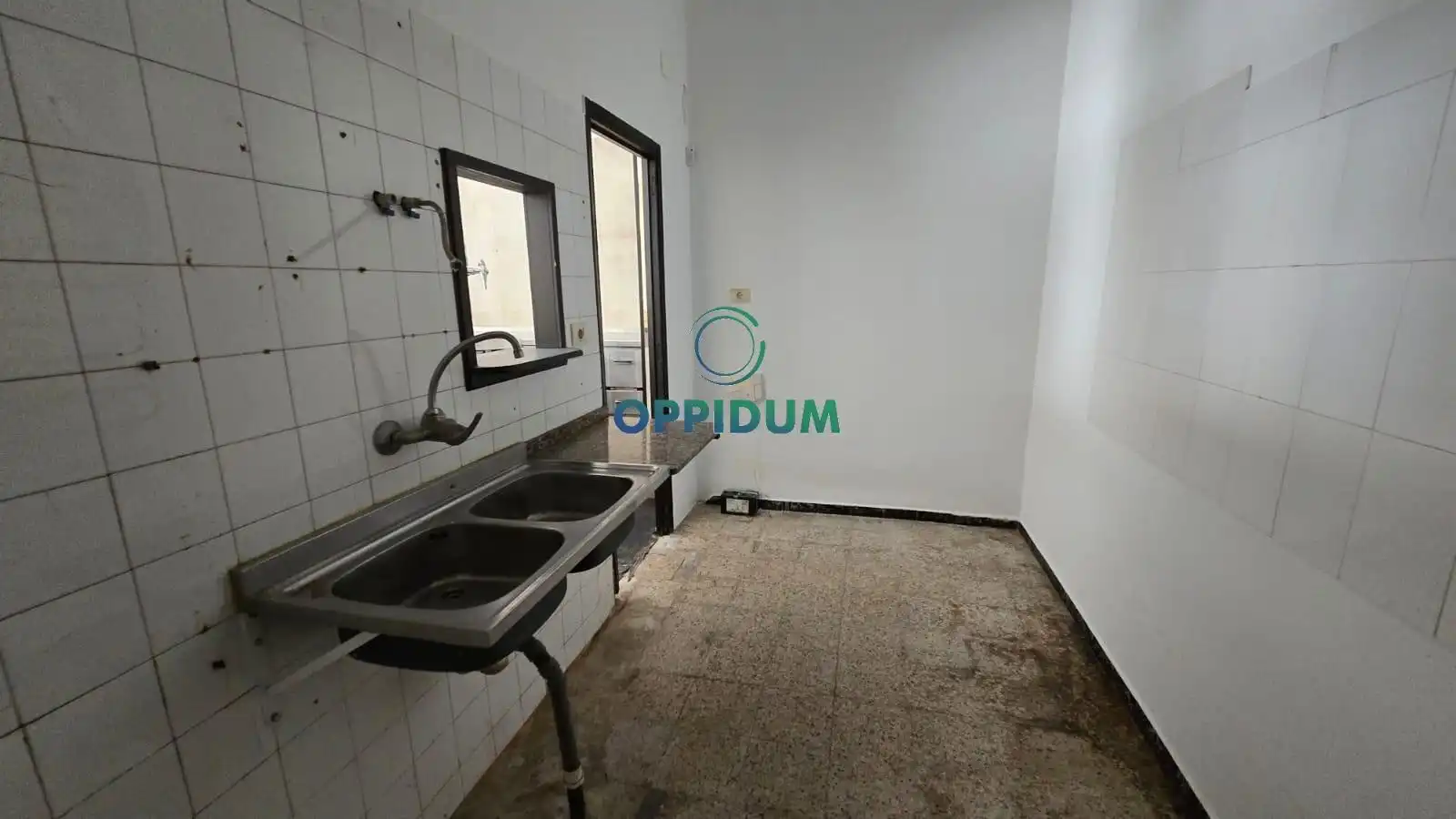 Geschaftsraum zum Verkauf in Rio Eume, 20, Porta Nova