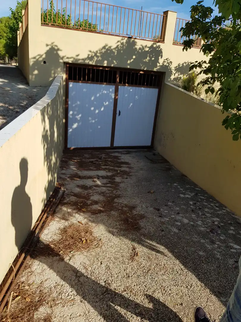 Parking de Finca rústica en venta en Santa Oliva con Calefacción, Jardín privado y Piscina