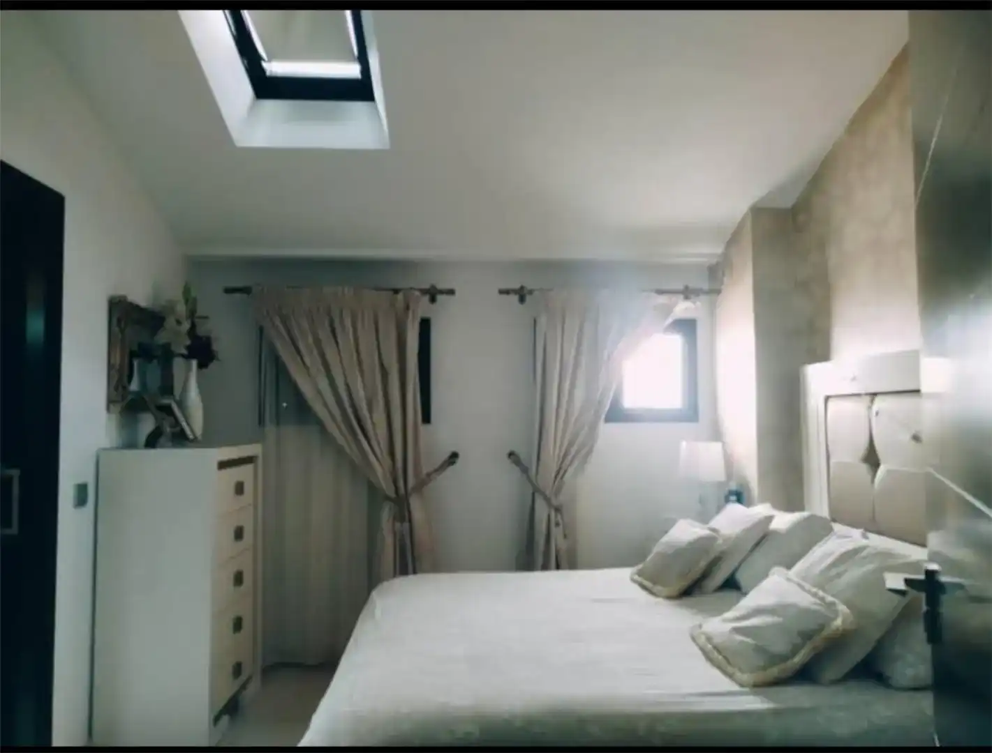 Habitación de Dúplex en venta en Los Palacios y Villafranca, Sevilla