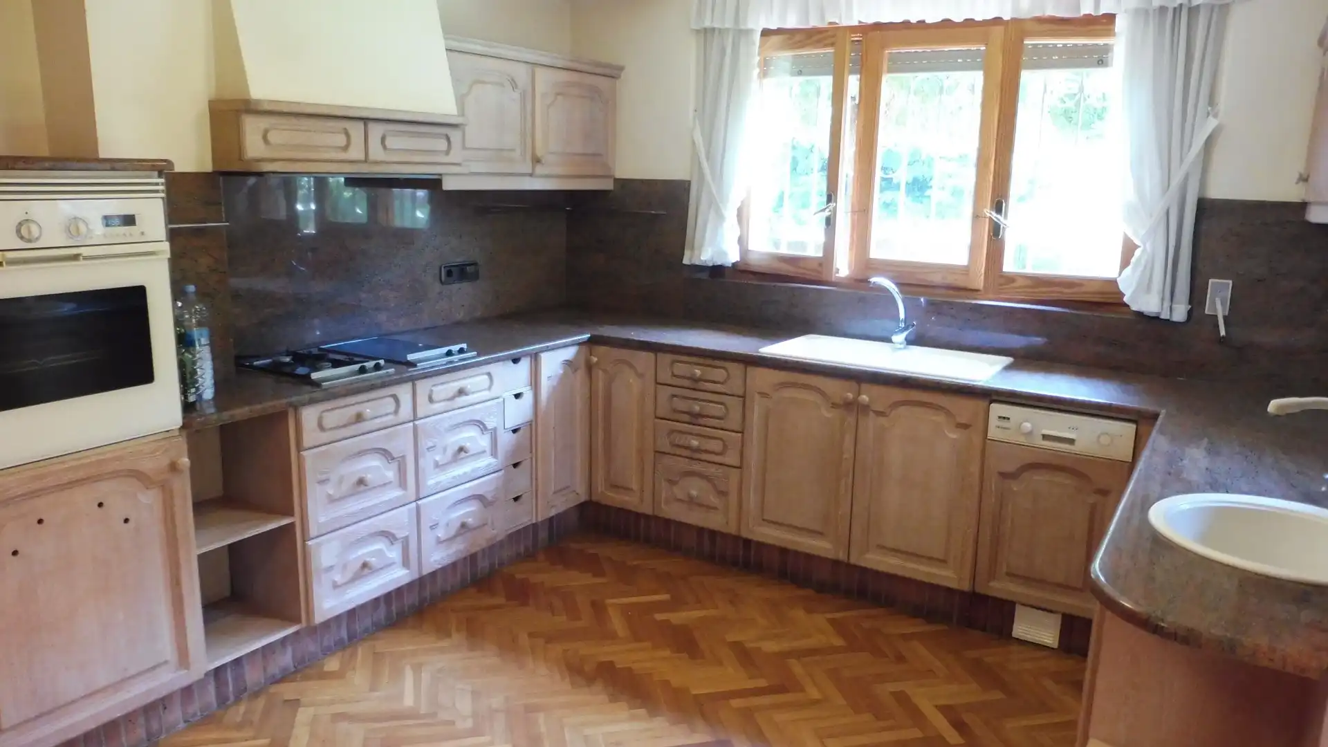 Kitchen of Houses for sale in Girona Capital  with Heating, Terrace and Storage room