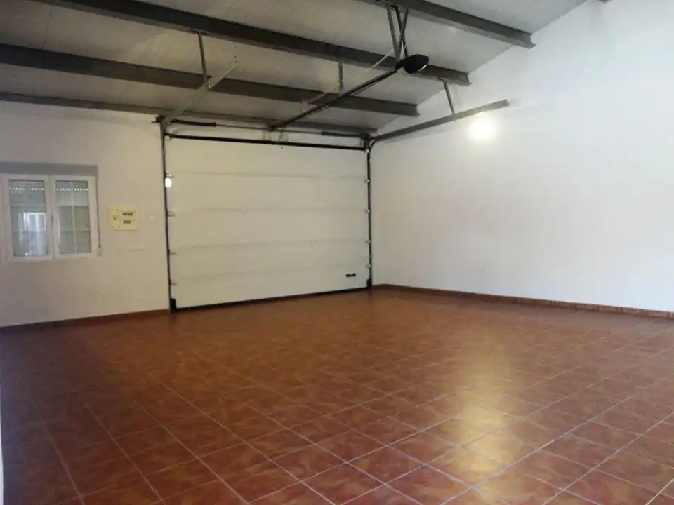 Casa adosada en venda en Espejón amb Jardí privat, Traster i Moblat
