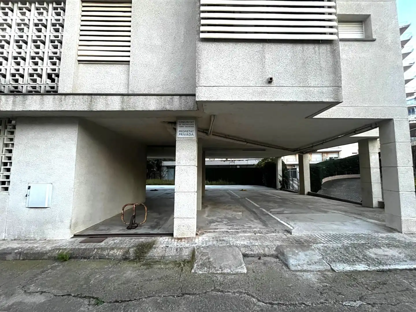 Garage zum Verkauf in MANUEL DE FALLA, Torre Valentina - Mas Vilar de La Mutxada - Treumal