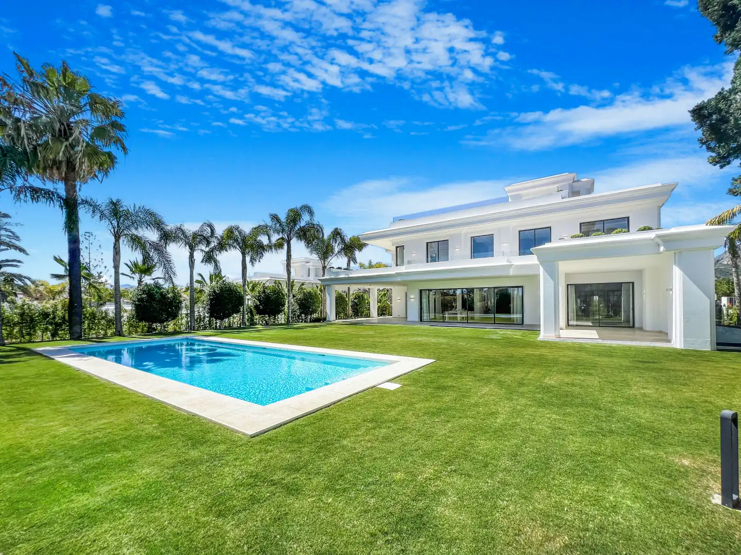 Garten von Haus oder Chalet zum Verkauf in Marbella mit Klimaanlage, Heizung und Privatgarten