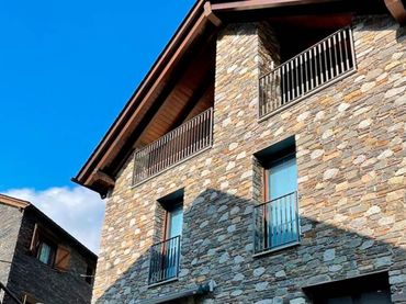 Country house with balcony for sale in Centro