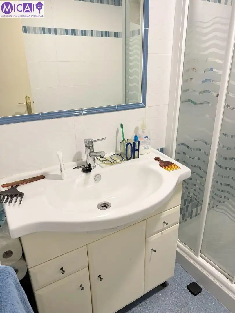 Baño de Piso en venta en Cádiz con Aire acondicionado
