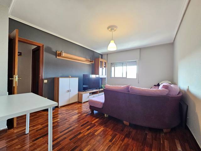 Piso en Venta en Paula Montal Kalea, 14 en Sansomendi