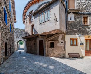 Vista exterior de Casa o xalet en venda en Camprodon amb Balcó