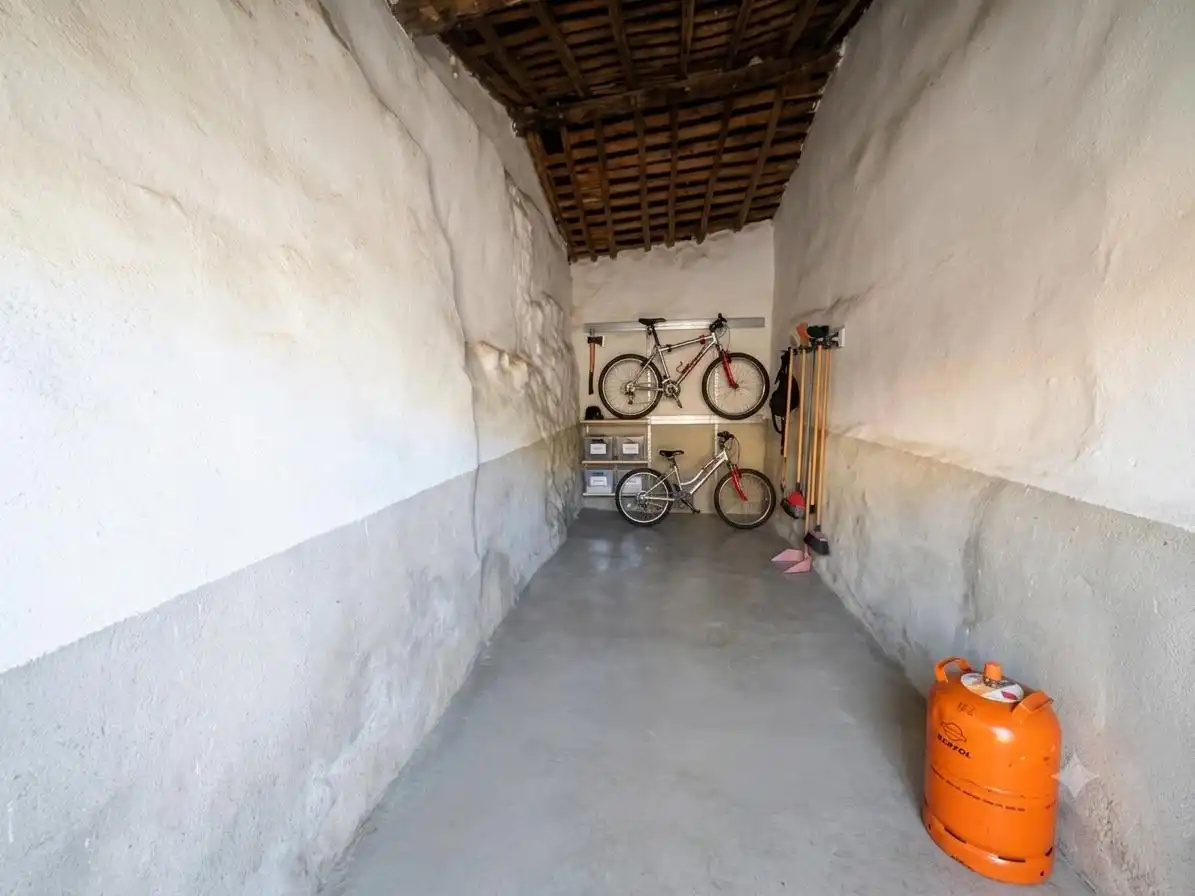 Parking de Casa o chalet en venta en Valdeobispo