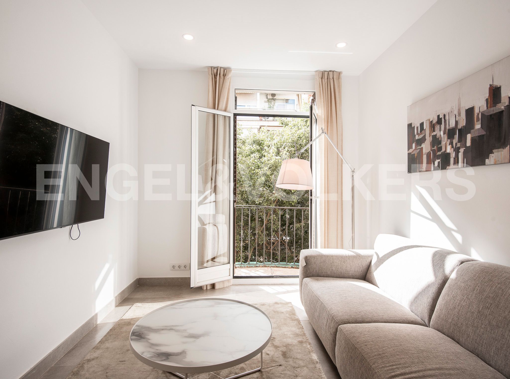 Sala de estar de Apartamento de alquiler en  Barcelona Capital con Aire acondicionado, Calefacción y Terraza