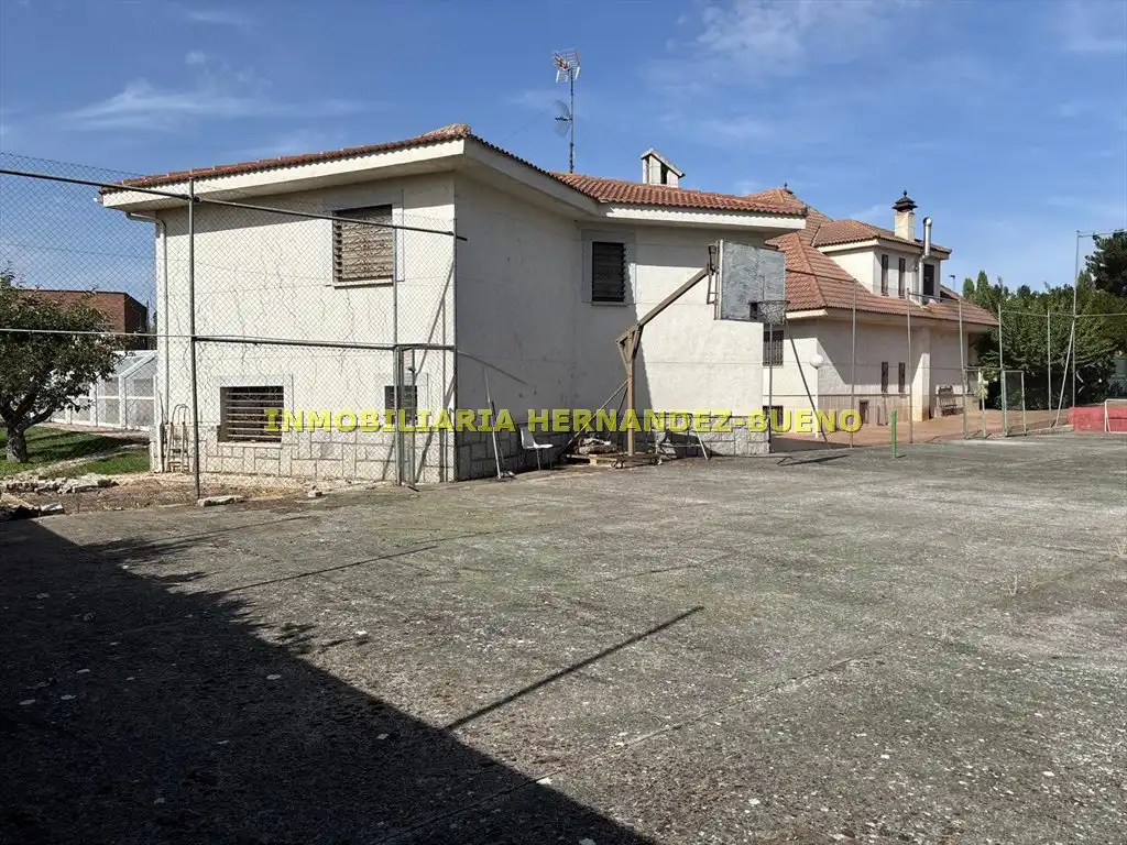 Xalet amb piscina en venda a Villamayor, imagen 14