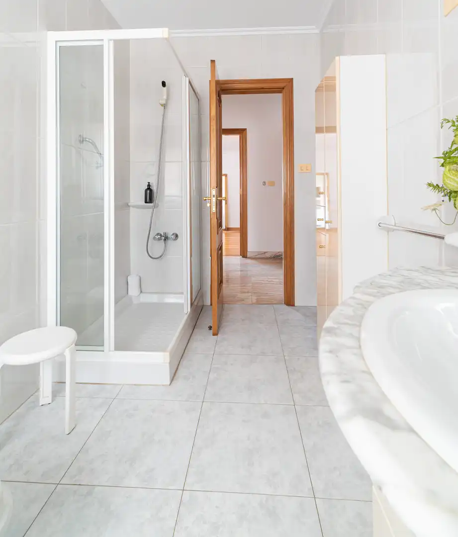 Bathroom of Houses for sale in Vigo   with Heating, Private garden and Terrace
