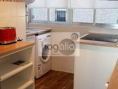 Kitchen of Flat to rent in  Sevilla Capital  with Air Conditioner