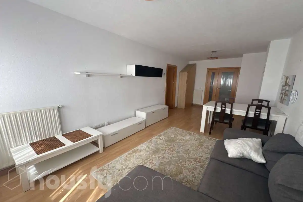 Sala de estar de Piso de alquiler en Valdemoro con Parquet y Amueblado