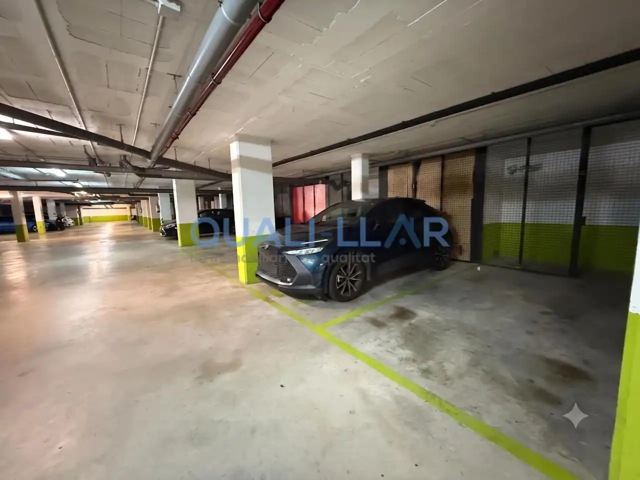 Parking de Apartamento en venta en Vilanova i la Geltrú con Calefacción, Trastero y Balcón