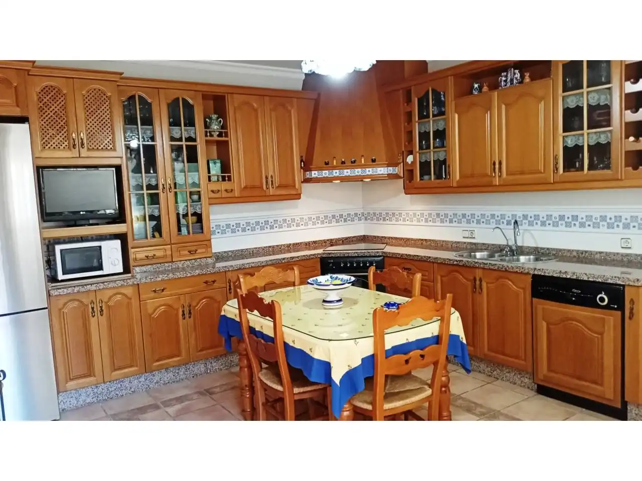 Kitchen of Houses for sale in Roquetas de Mar  with Air Conditioner, Heating and Private garden