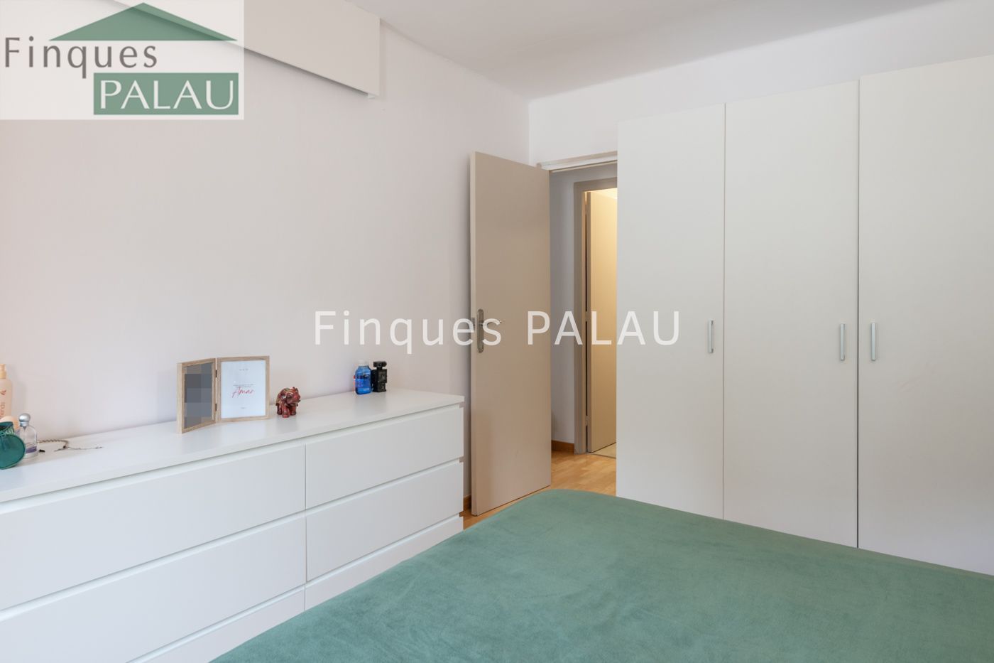 Flat for sale in Centre  , Sant Just Desvern