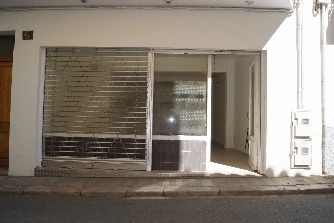 Business premises to rent in Pou, imagen 16