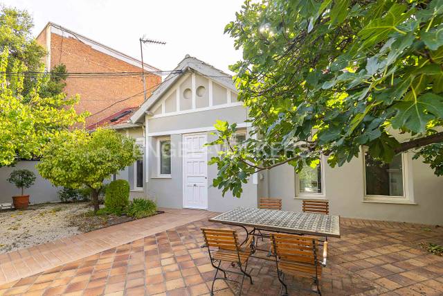 Casa-chalet en Venta en Bellas Vistas