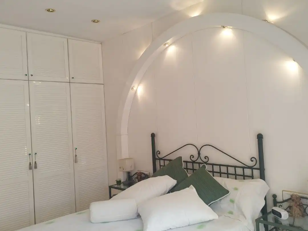 Casa aparellada amb jardí en venda a Pierineus 24, imagen 53