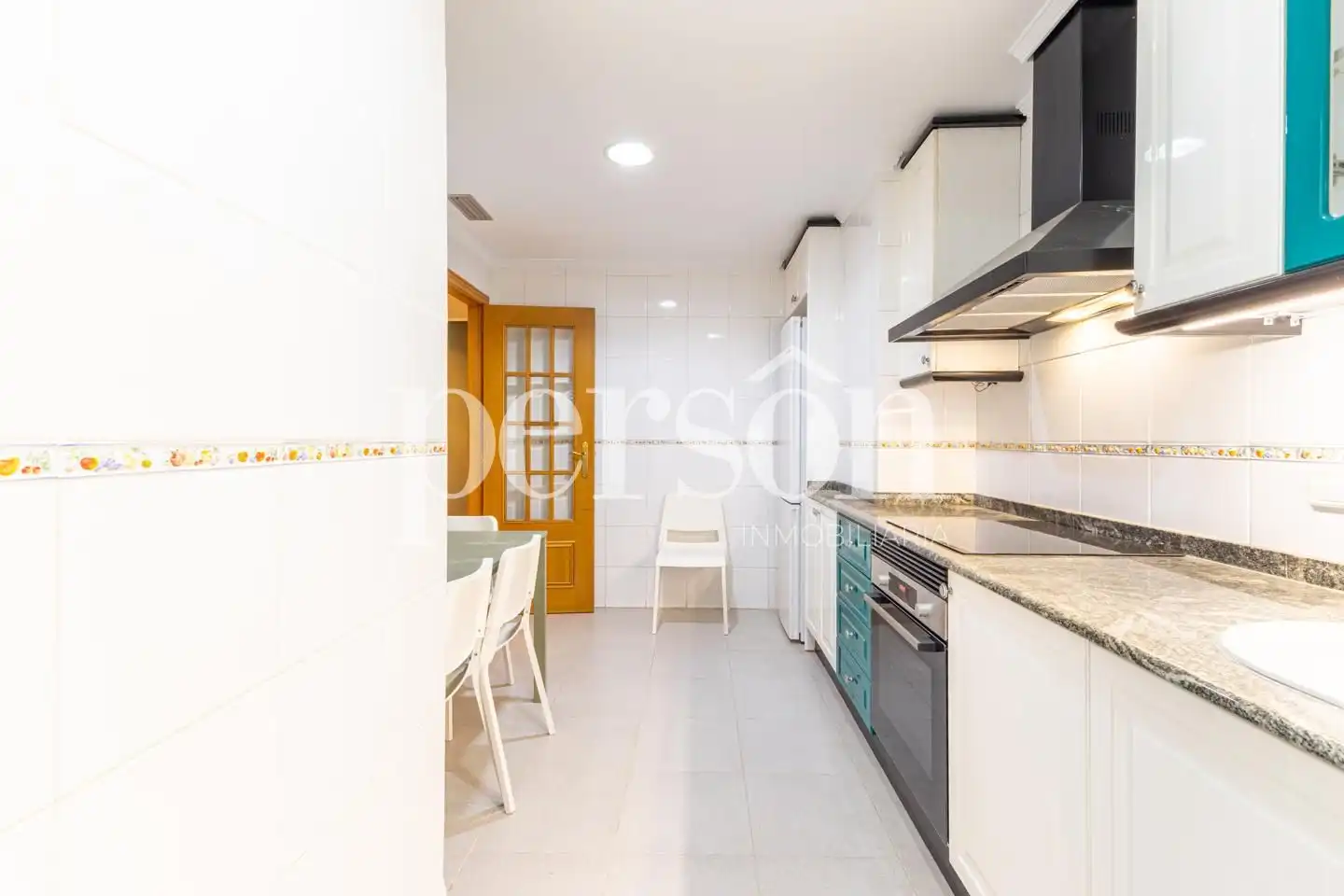 Kitchen of Flat for rent in Valencia  with Air Conditioner, Terrace and Furnished
