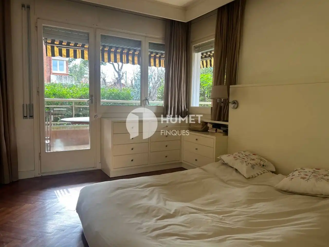 Bedroom of Flat for sale in Sant Cugat del Vallès  with Air Conditioner, Heating and Private garden