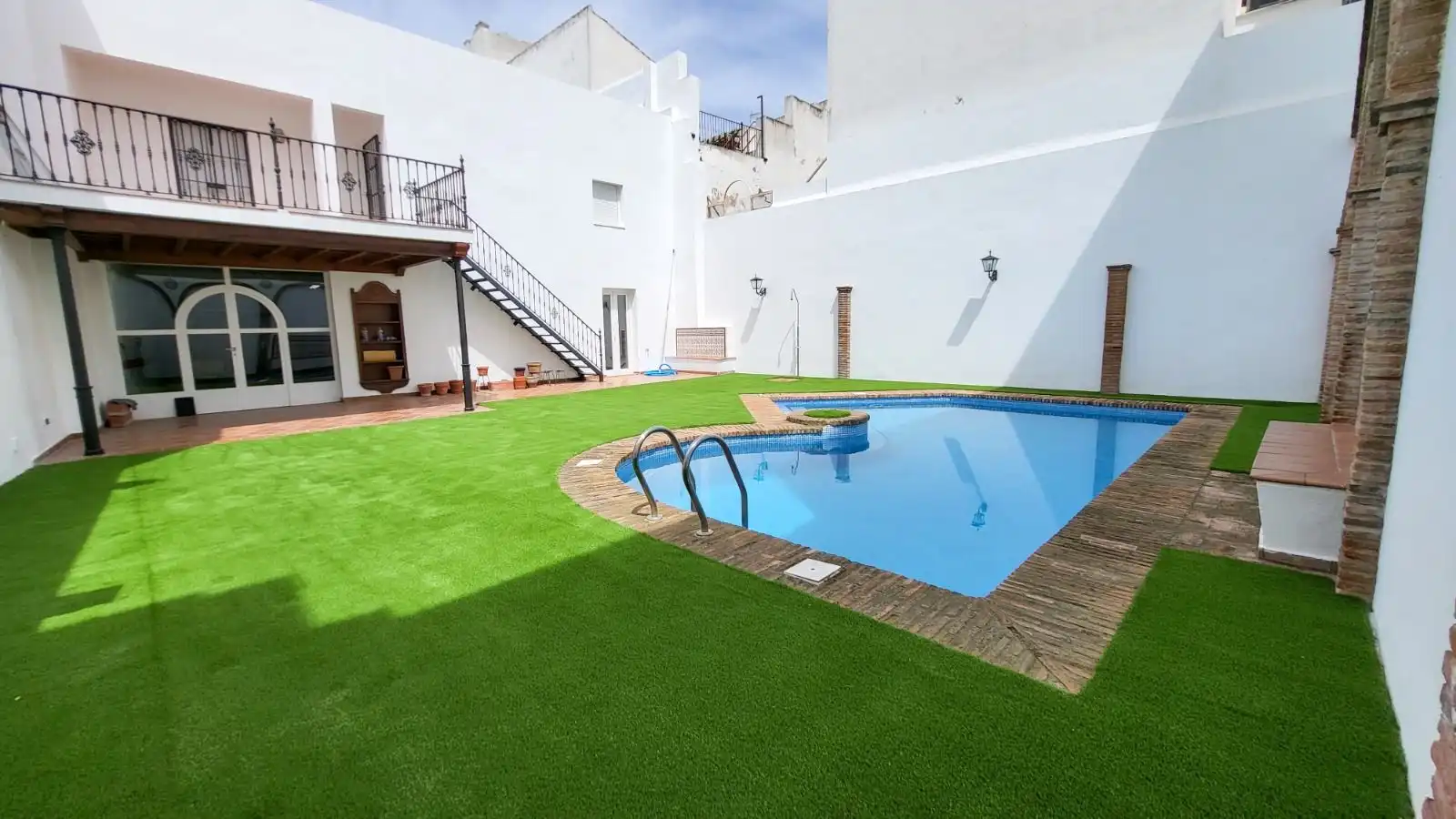 House with garden for sale in Calle Santo Domingo, imagen 2