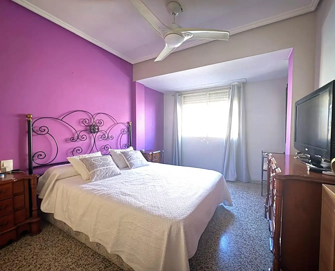 Habitación de Piso en venta en Paterna con Aire acondicionado, Amueblado y Balcón